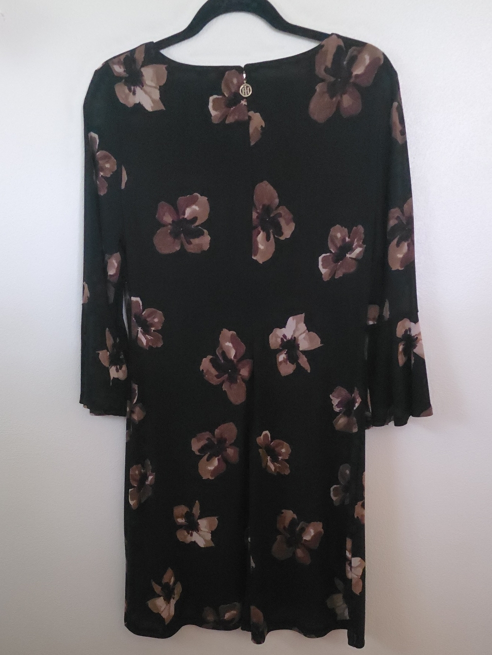 Tommy Hilfiger Black Floral Shift Dress With Bell Sleeves - Picture 7 of 11